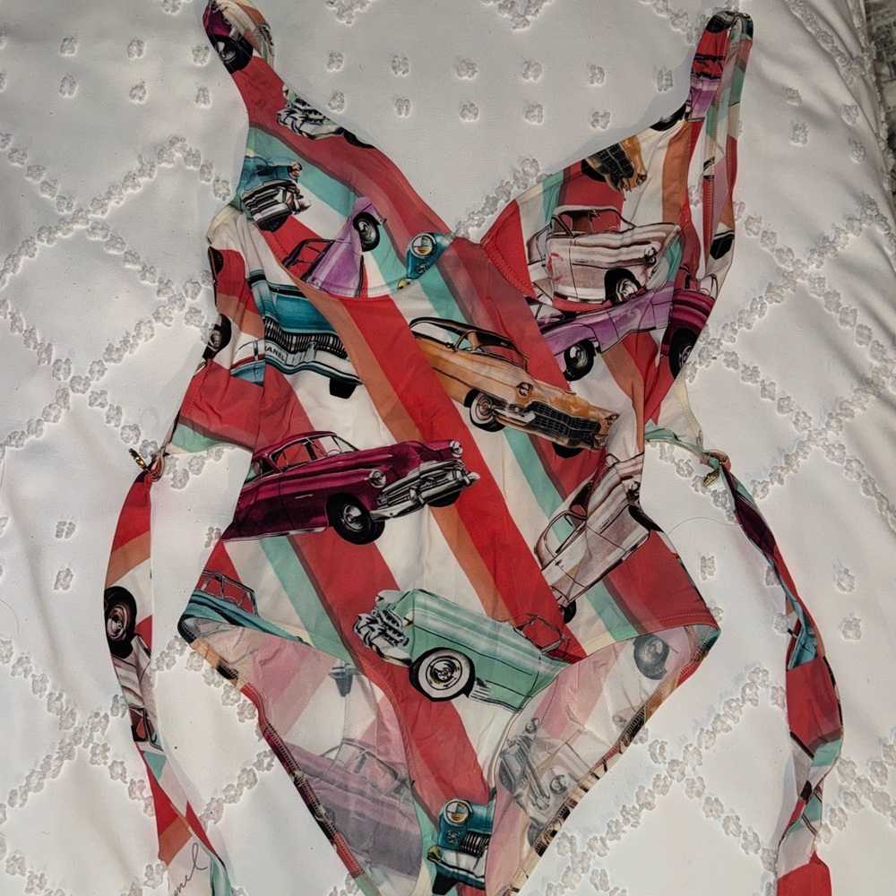 Chanel 17C CC Cuba Cruise Women's Bathing Swim Wear Suit - Size 38 - Italy - New